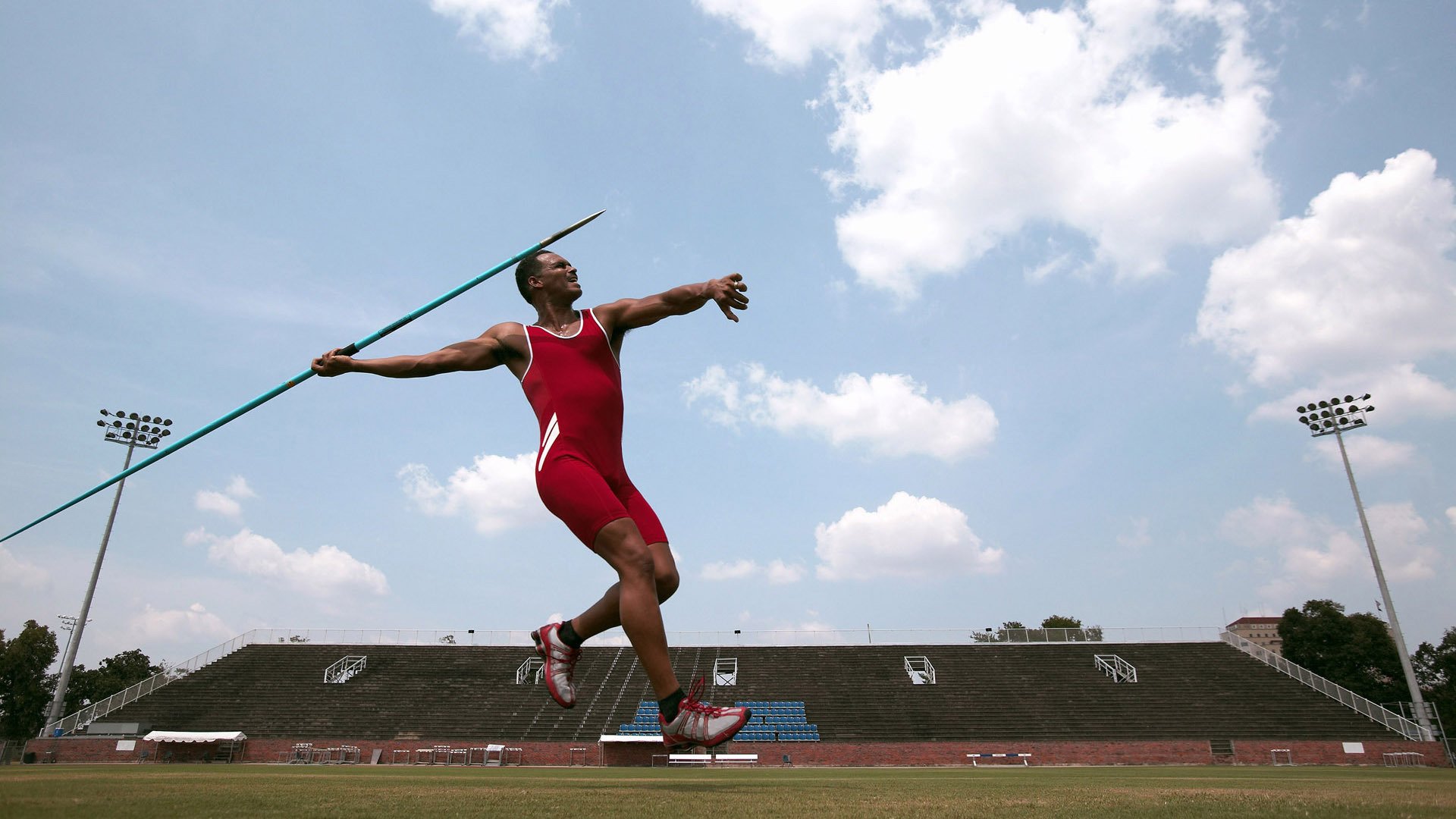 北欧奇迹与摩洛哥闪电,当挪威绝杀波兰,阿什拉夫在欧冠决赛中定义伟大